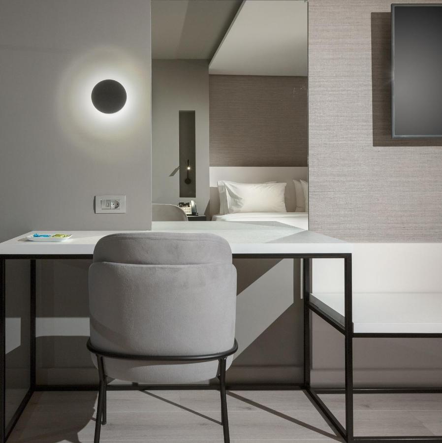 Otel Ivis 4 Boutique Atina
