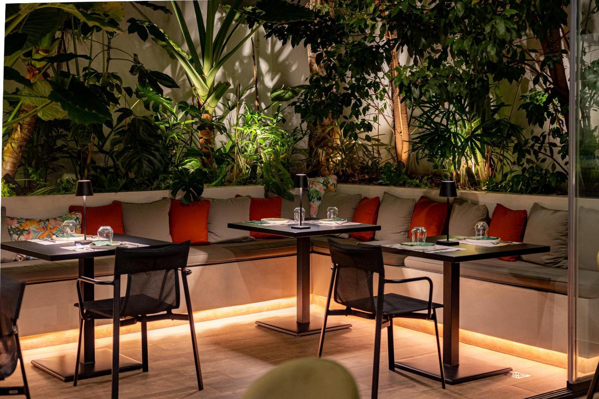 Otel Ivis 4 Boutique Atina