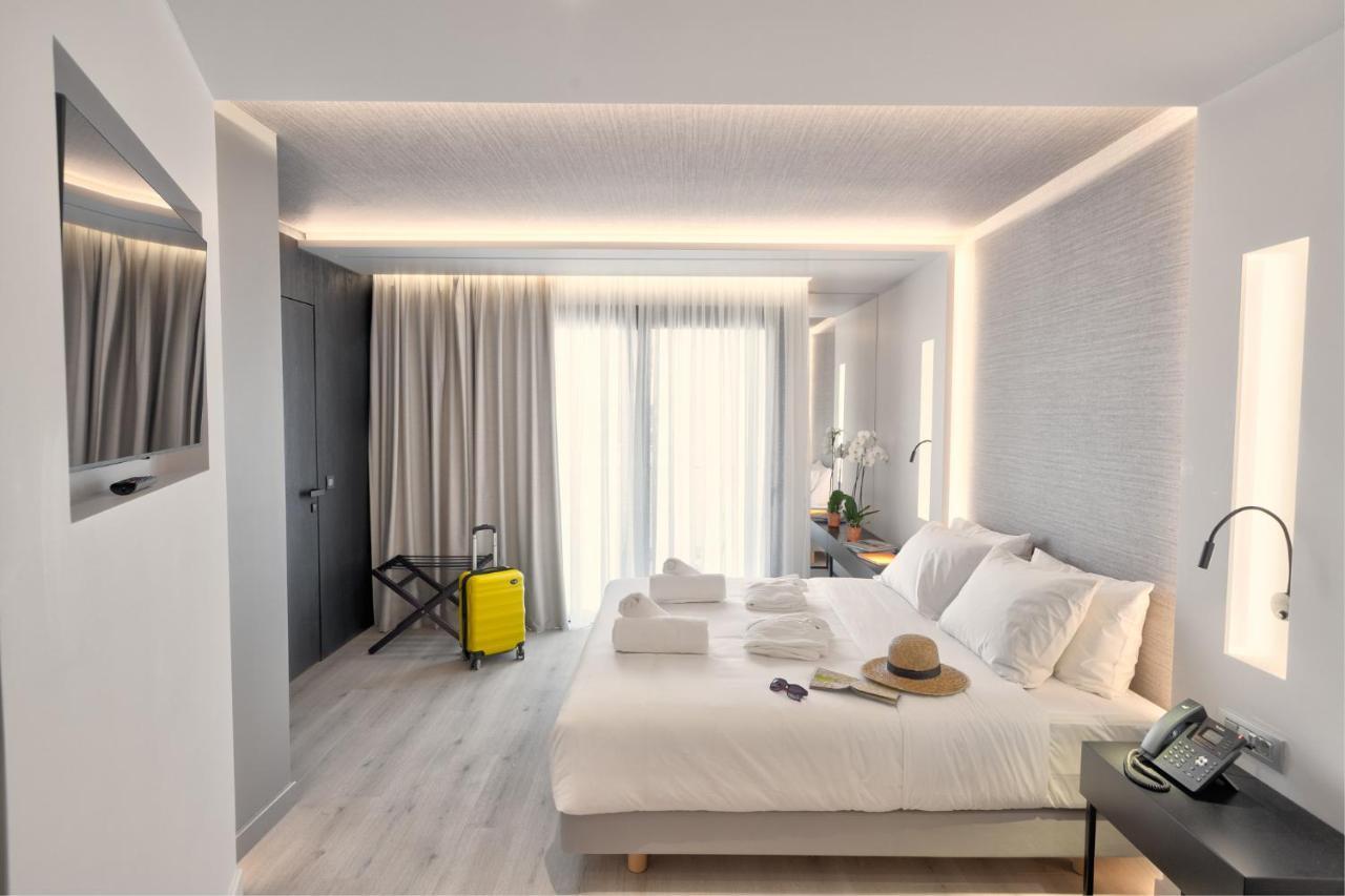 מלון Ivis 4 Boutique 4*